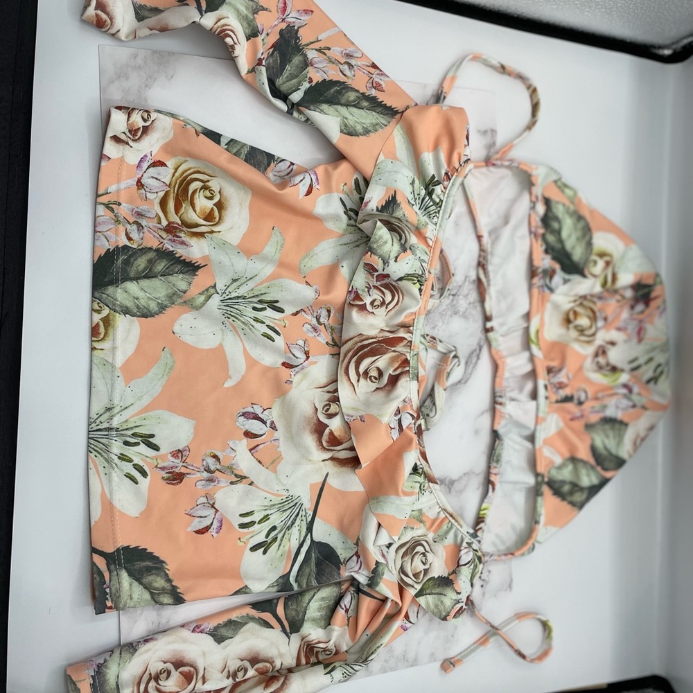 Floral Off-Shoulder Top - Picture 3 of 6